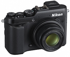 Nikon COOLPIX P7800
